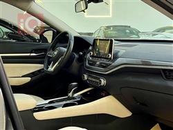 نيسان ألتيما